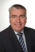 Herr Gunter Feuerbach